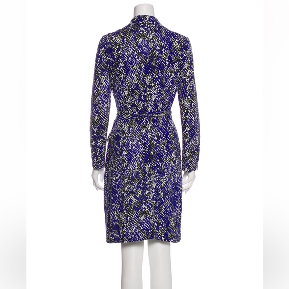Authentic Diane Von Furstenberg Animal Print Wrap Dress - Picture 2 of 15